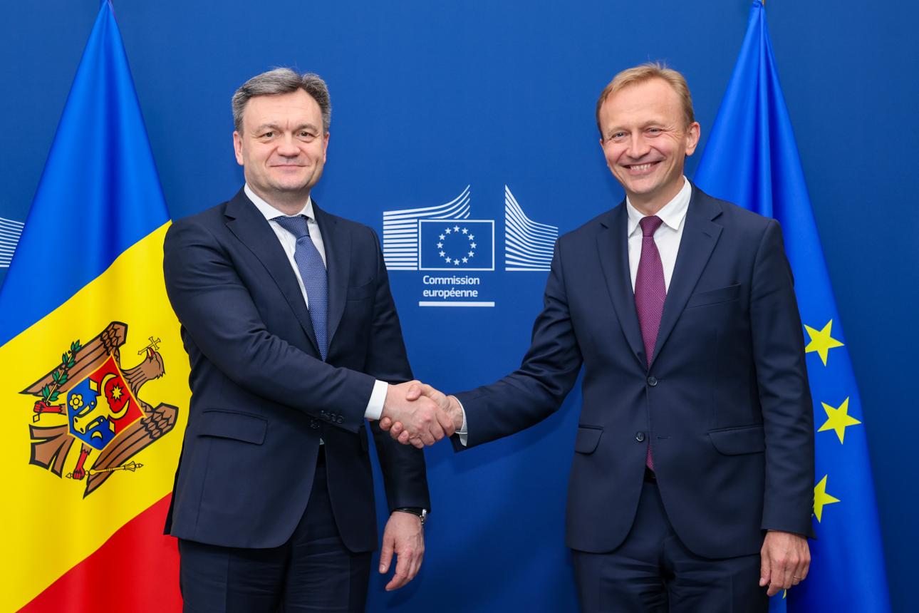 Premierul Dorin Recean a discutat cu comisarii europeni la Bruxelles. Care sunt principalele subiecte abordate