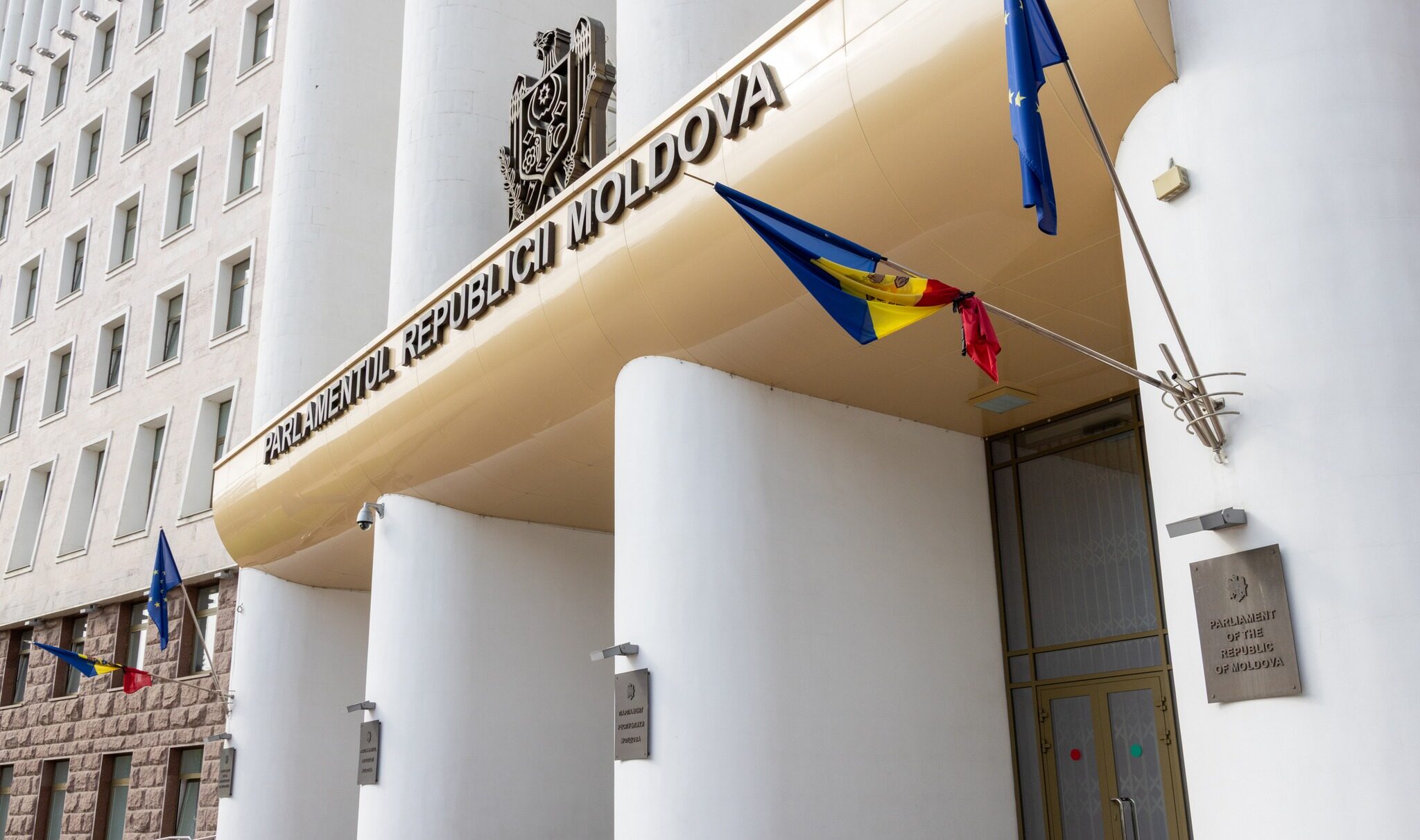 Zi de doliu național: Drapele coborâte în bernă în memoria maestrului Eugen Doga