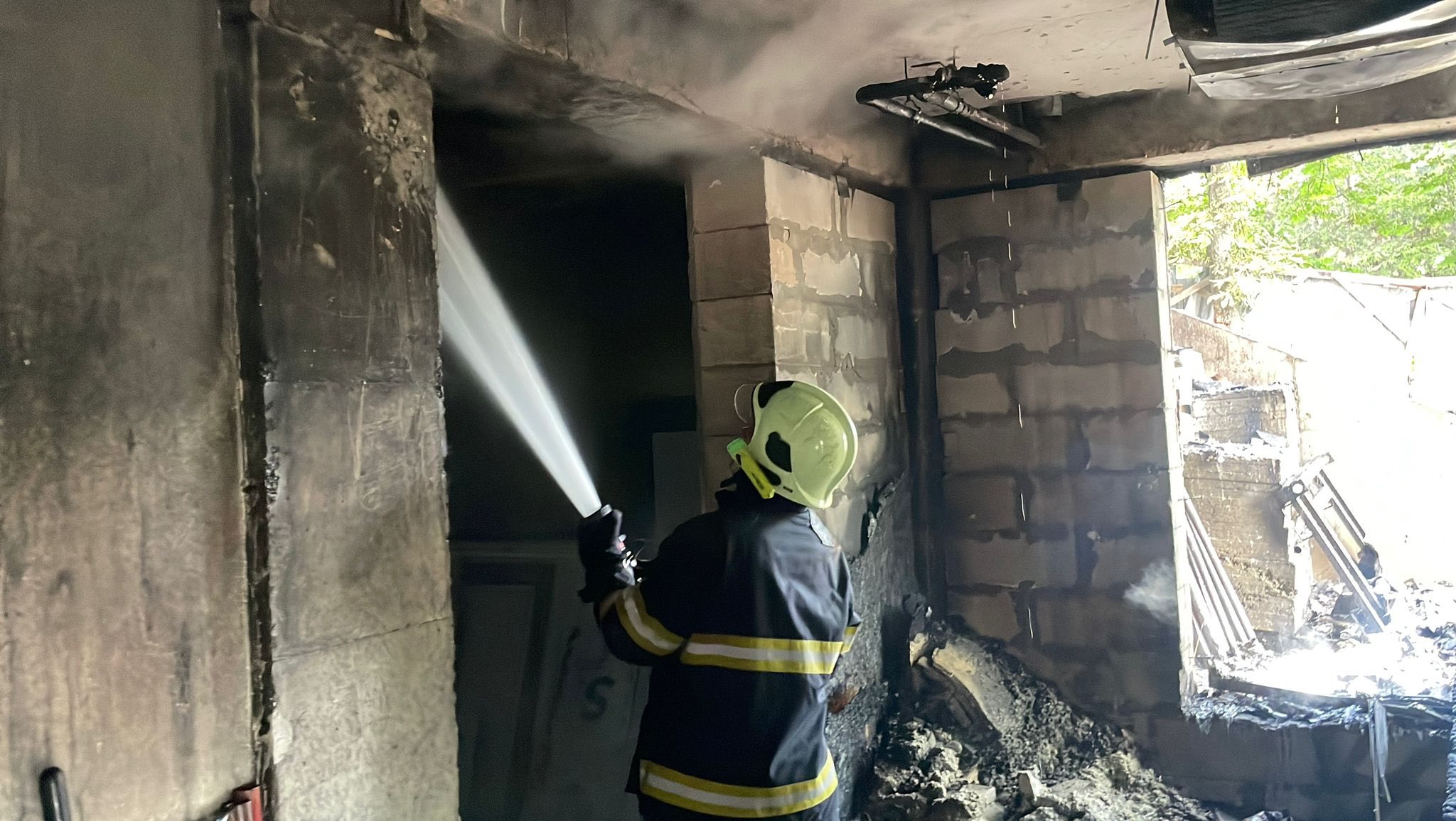 Incendiu la Institutul de Neurologie și Neurochirurgie din Chișinău. 13 echipaje de pompieri au intervenit