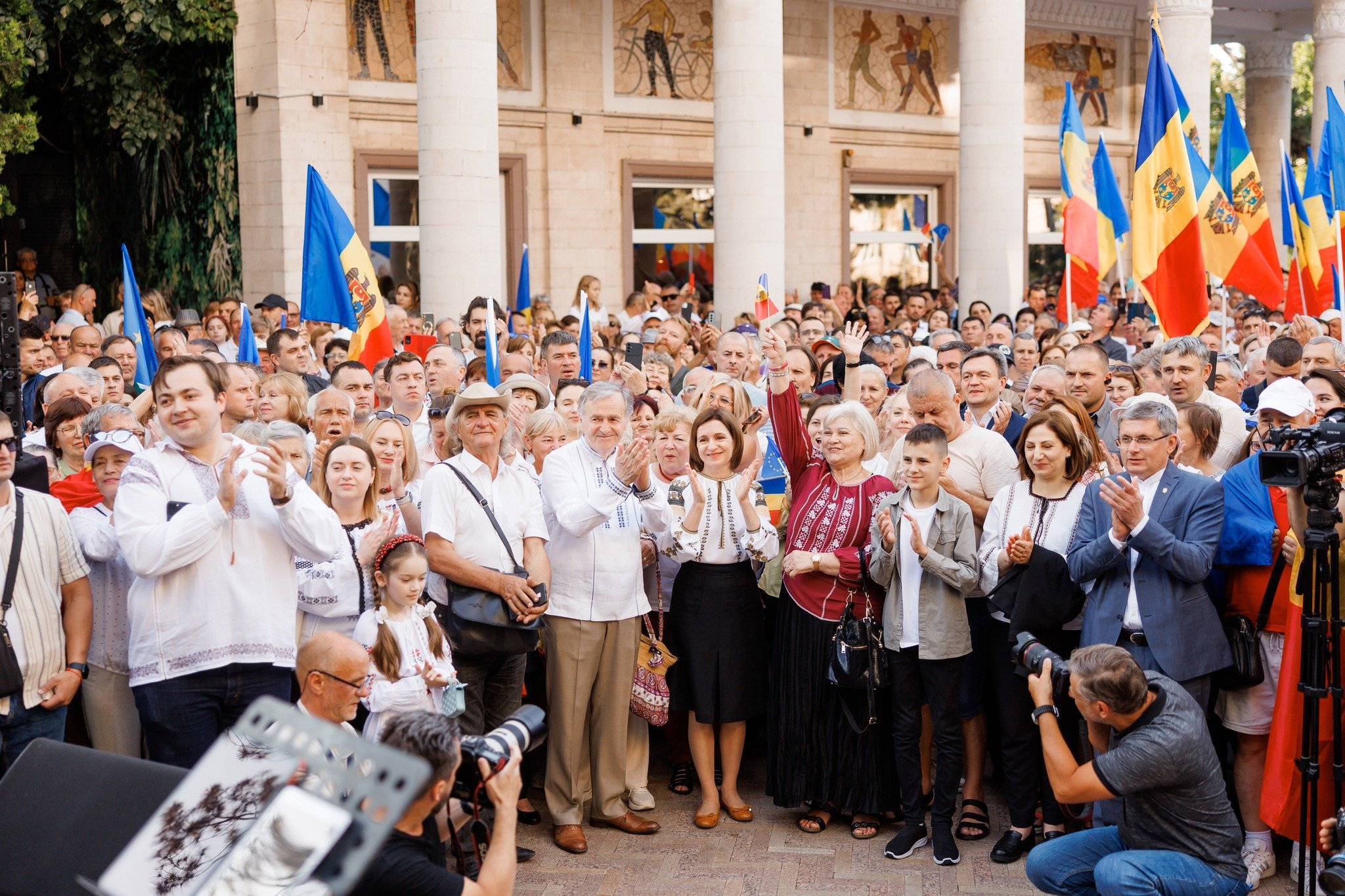 Zece mii de oameni au mărșăluit pentru suveranitate. Sandu: „Suveranitatea nu se strigă, se construiește zi de zi”