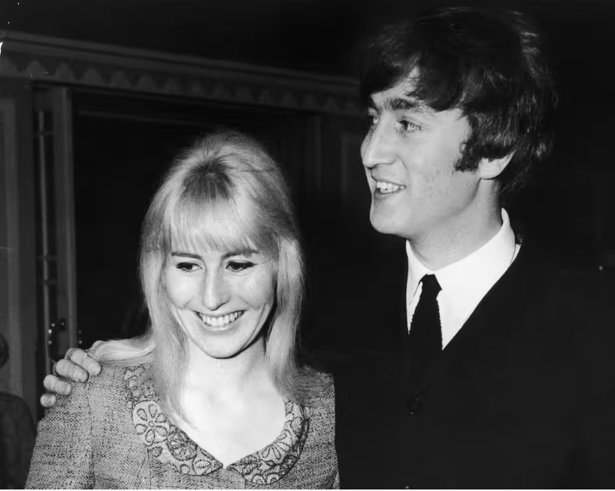 O scrisoare de dragoste scrisă de John Lennon, scoasă la licitație la Londra. Ce preț ar avea aceasta