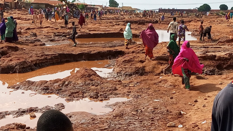 Peste 200 de oameni au murit în Nigeria din cauza inundațiilor devastatoare