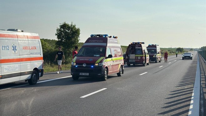 Accident grav în România: un mort și mai mulți copii răniți după ce un autocar s-a răsturnat