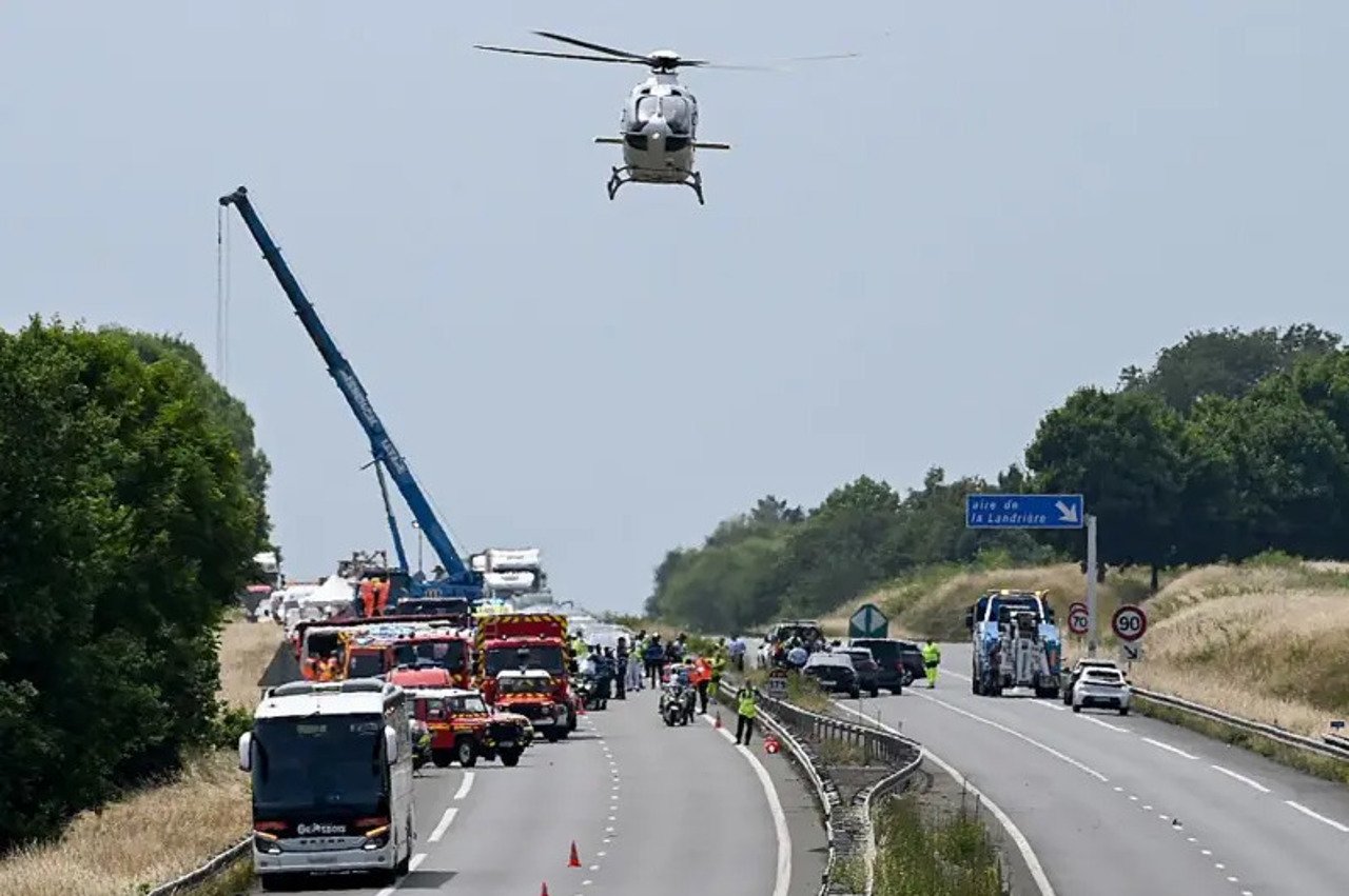 Accident grav în Franța: Un autobuz cu copii ucraineni s-a răsturnat. Sunt patru morți