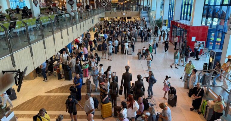 Defecțiunile tehnice de la Aeroport, cauzate de instabilitatea energetică provocată de atacurile rusești în Ucraina