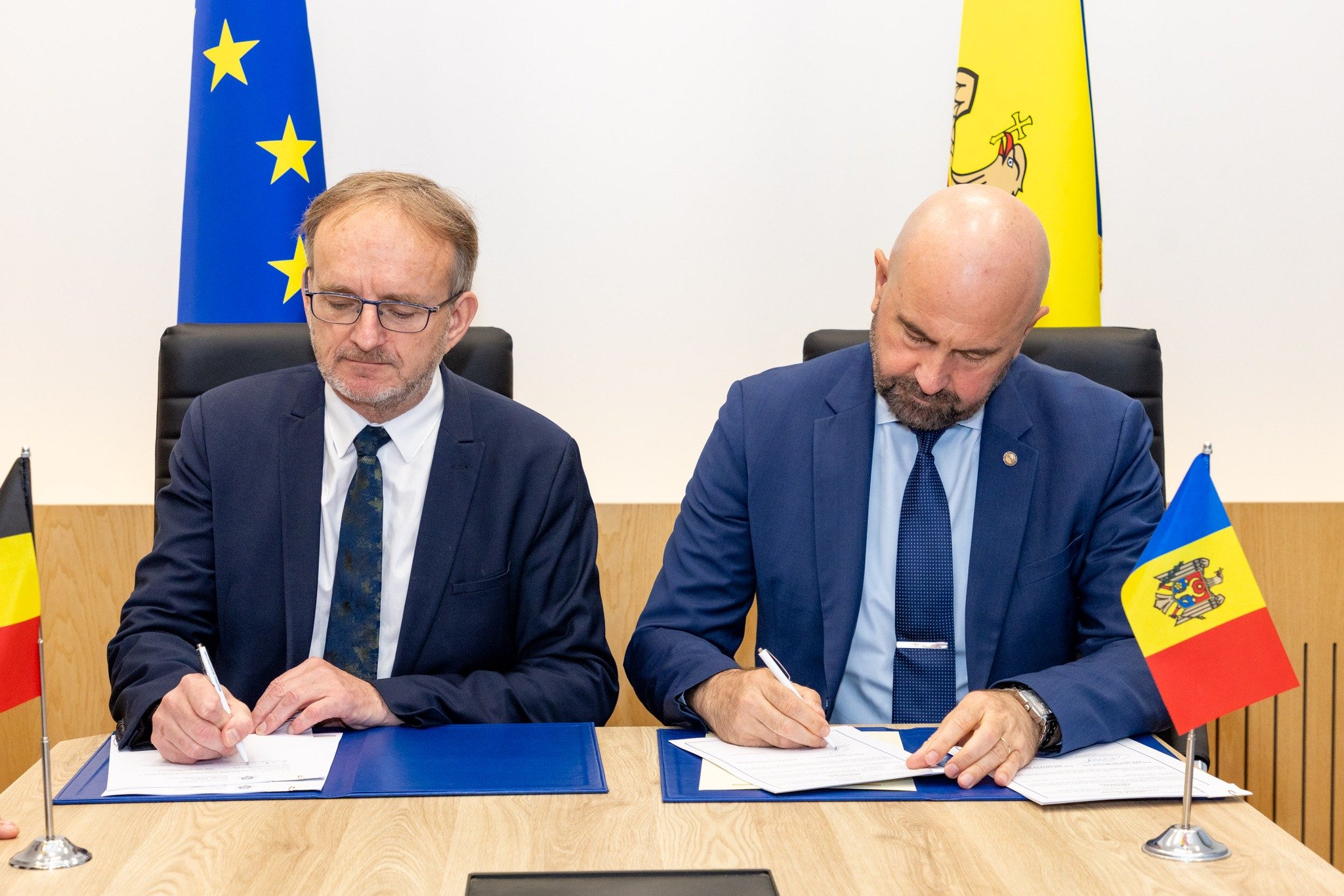 Peste 50 de mii de oameni vor avea acces la apă potabilă. Belgia oferă un împrumut de 12 milioane de euro 