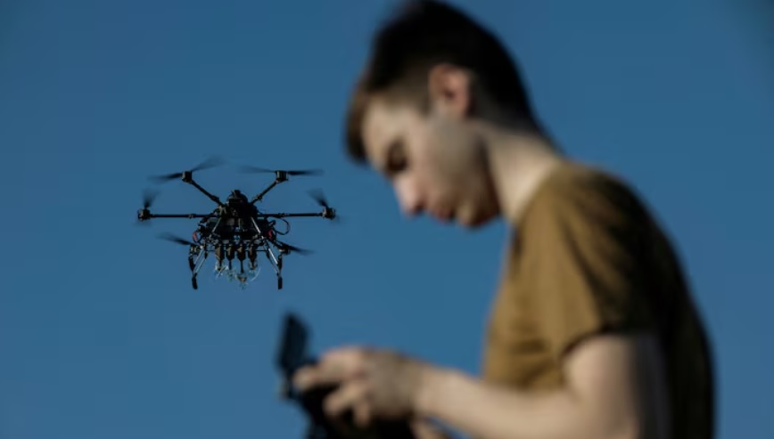Marea Britanie va livra Ucrainei 100.000 de drone până în 2026