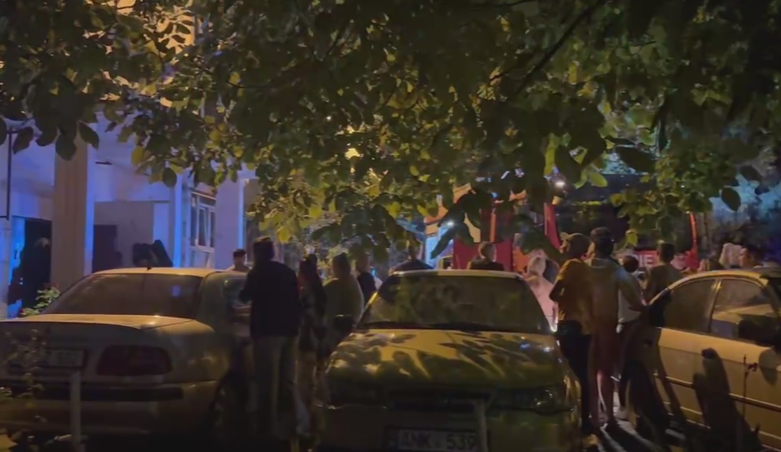 Incendiu într-un bloc din Chișinău: 16 oameni, inclusiv trei minori, evacuați de urgență