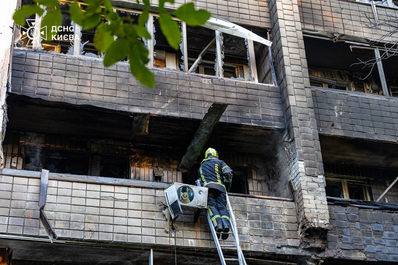 Atac masiv asupra Kievului. 20 de persoane au fost rănite, printre care și un copil