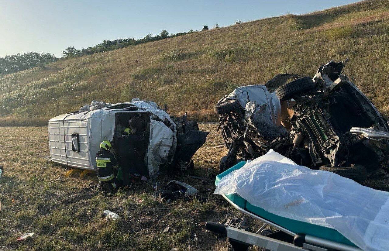 Accident tragic la Cimișlia: O tânără a murit, iar cinci persoane au ajuns la spital