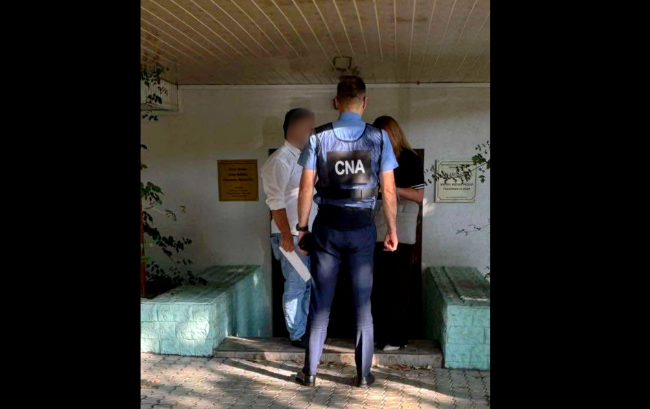 Percheziții la un executor judecătoresc din Chișinău. Ar fi deposedat un debitor de un bun imobil