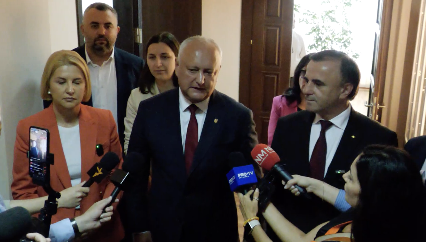 Dodon, Tarlev și Vlah au depus actele la CEC pentru înregistrarea blocului electoral ”Patriotic”