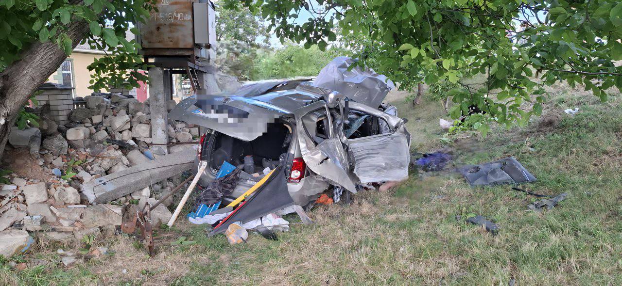IMAGINI de GROAZĂ. Accident grav la Drochia: Două persoane au murit