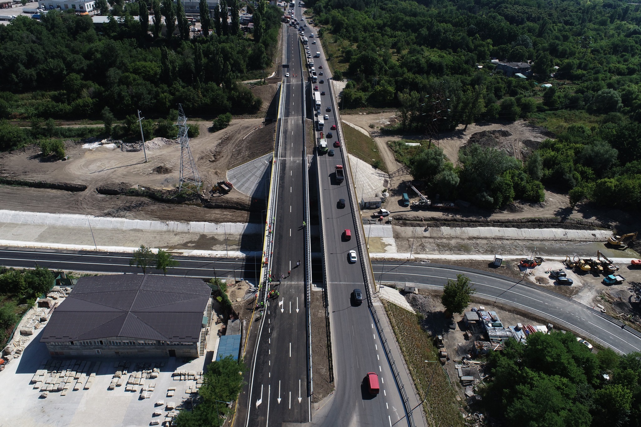 Veste bună pentru șoferi. A fost deschisă circulația pe podul de pe drumul M1, șoseaua Balcani