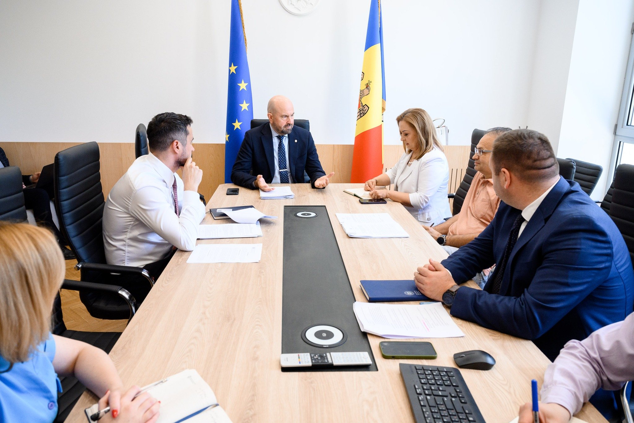 Bolea s-a întâlnit cu reprezentanții APOTA. Au fost abordate trei subiecte