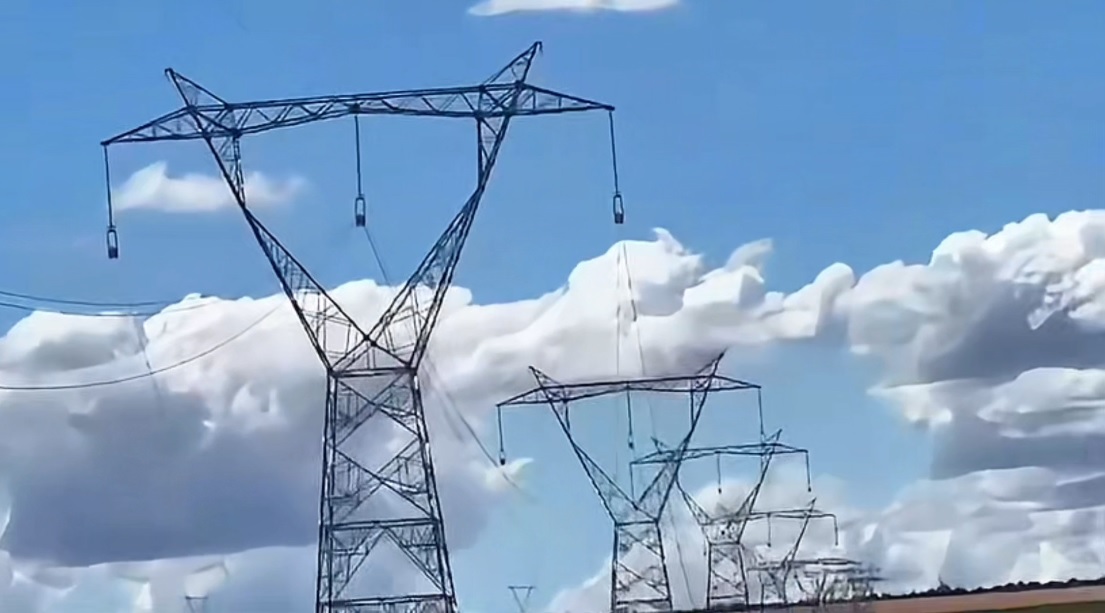 A început tragerea cablurilor electrice pe Linia de 400 kV Vulcănești – Chișinău