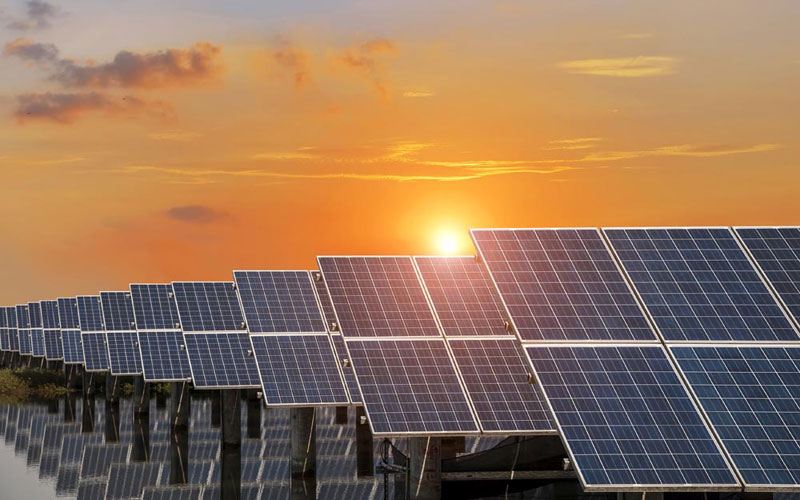 În premieră, energia solară a generat mai multă energie electrică decât orice altă sursă din UE
