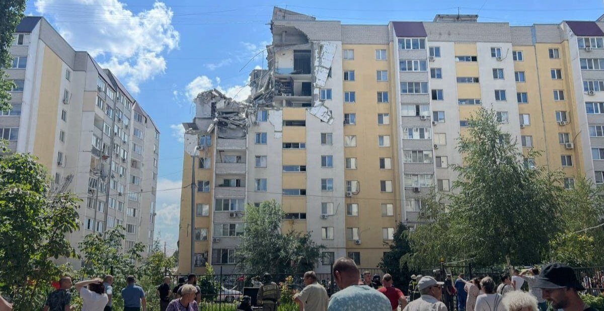 Numărul morților crește după explozia dintr-un bloc de 10 etaje din Saratov. Bilanțul a ajuns la șase victime