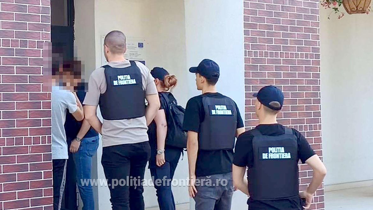 Percheziții în România într-un dosar de falsificare a actelor românești. Printre beneficiari, cetățeni din Moldova