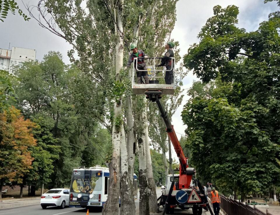 Avertizare meteo: Cod galben de vânt puternic în întreaga țară până sâmbătă