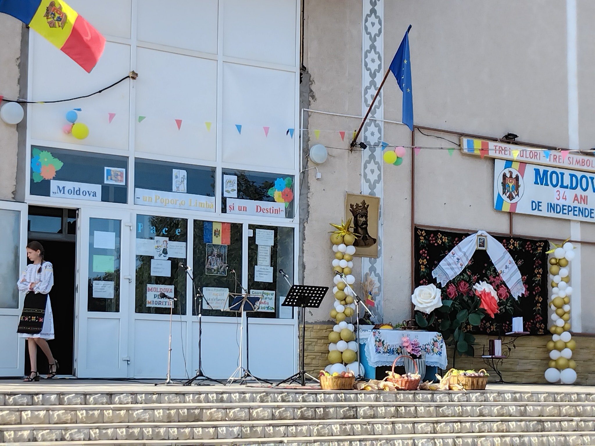 La sate, Ziua Independenței a fost trăită între muncă și amintirea libertății. Ce spun oamenii despre sărbătoare