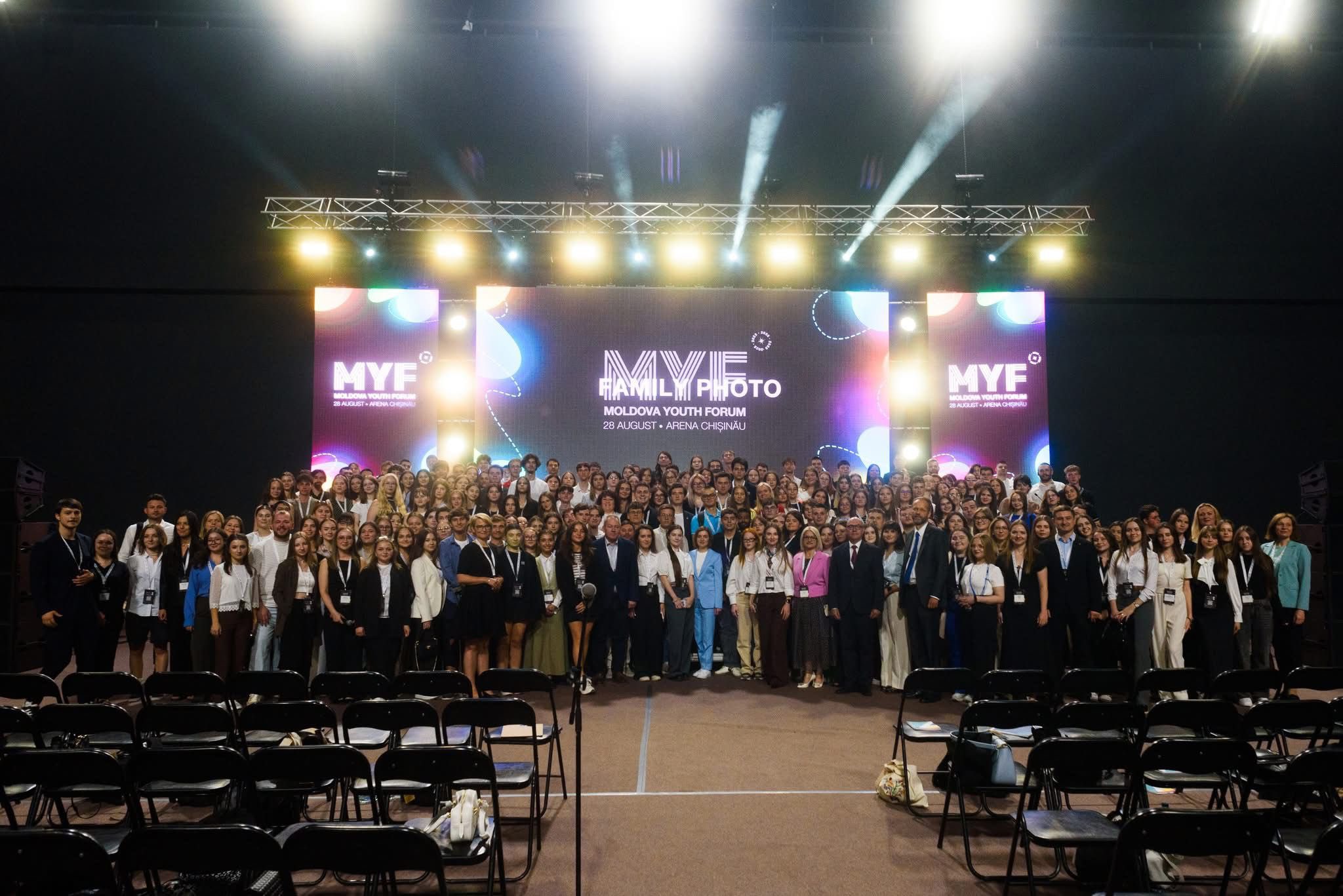 Sute de tineri au participat la Moldova Youth Forum 2025