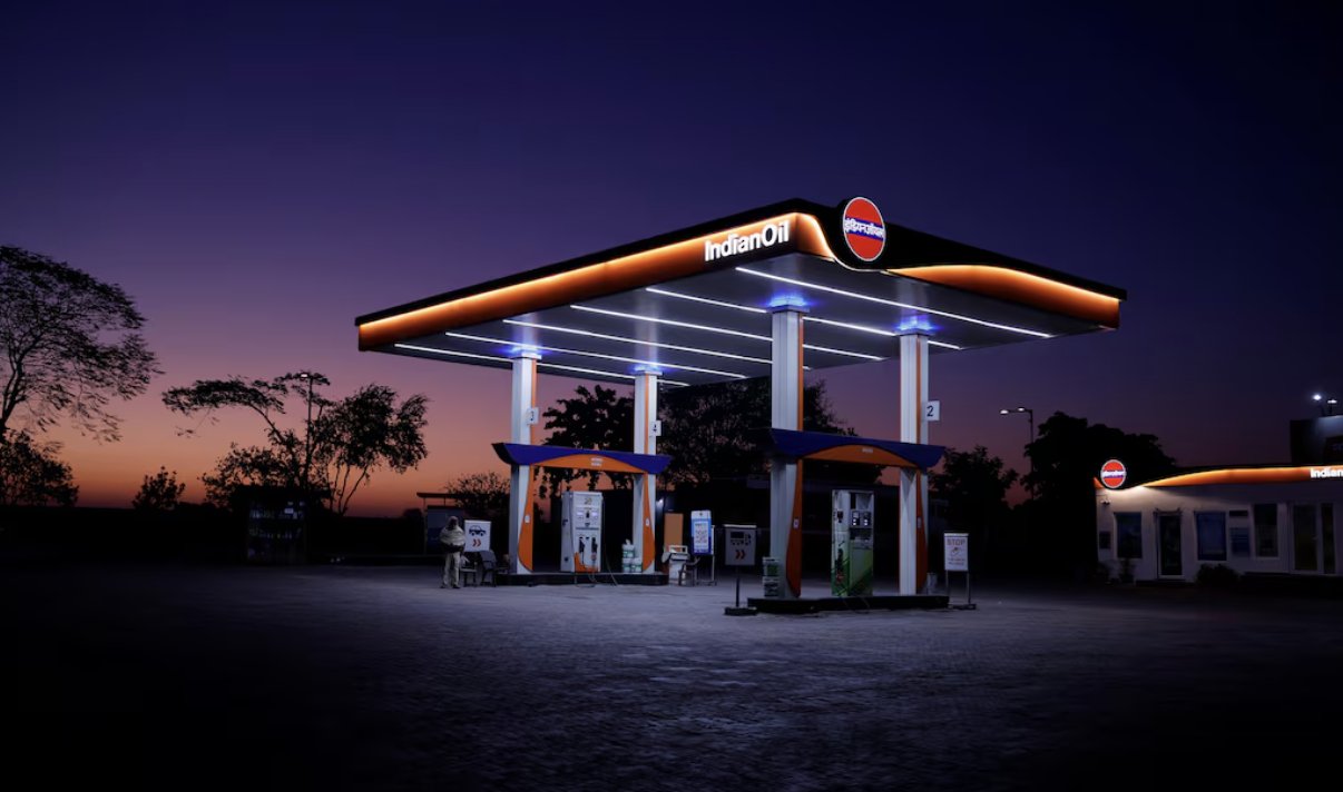 Patru rafinării din India au încetat să mai cumpere petrol rusesc