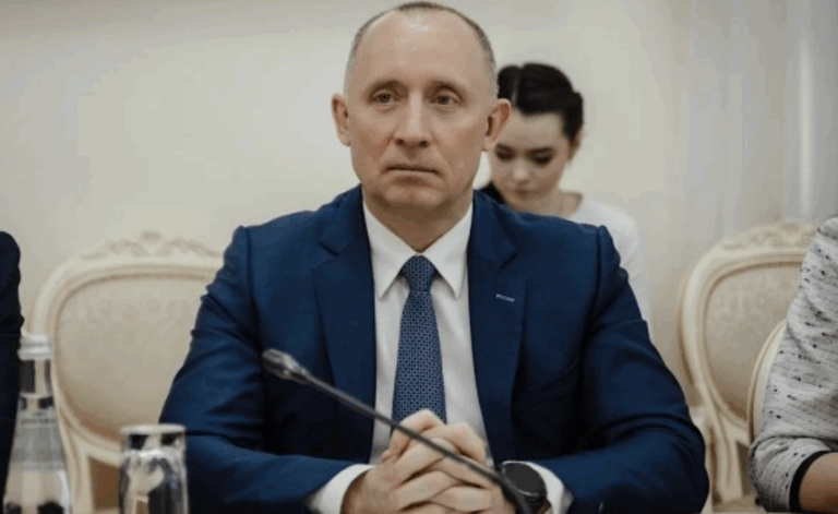 Viceguvernatorul regiunii Kursk a fost reținut fiind acuzat că ar fi deturnat un miliard de ruble