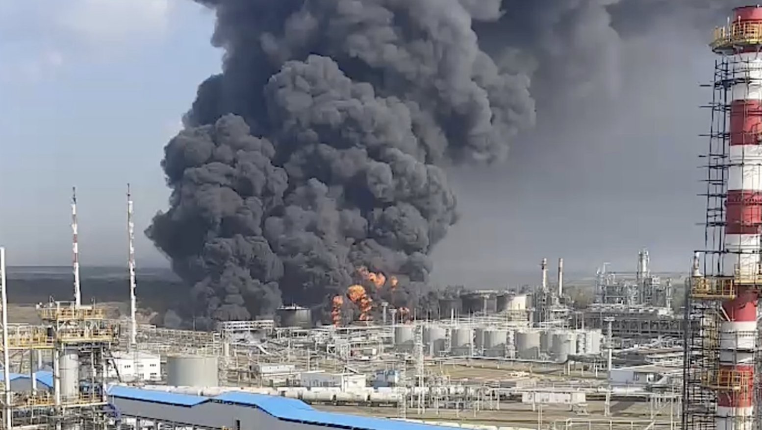 Incendiu masiv la rafinăria din Rostov: Rusia pierde din ce în ce mai multă capacitate de producție