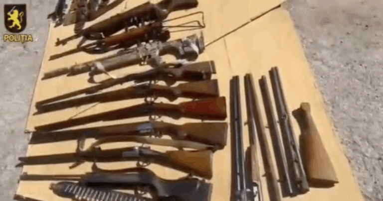 Două percheziții la Nisporeni: arsenal de arme și muniții a fost descoperit de oamenii legii