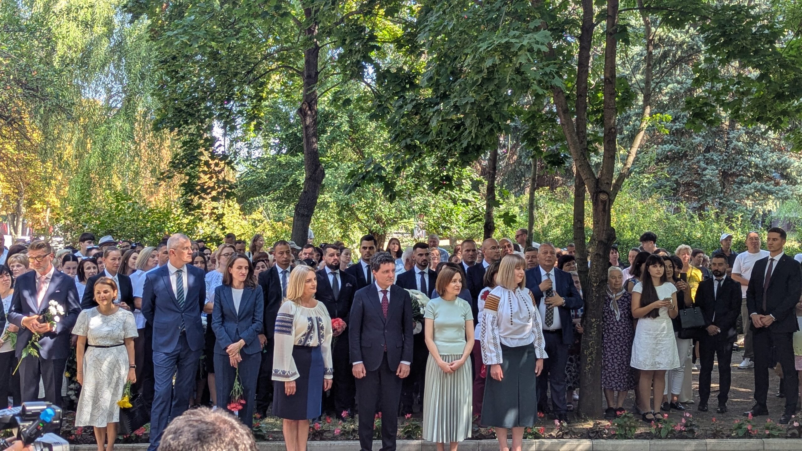Maia Sandu și Nicușor Dan au marcat Ziua Limbii Române la Strășeni