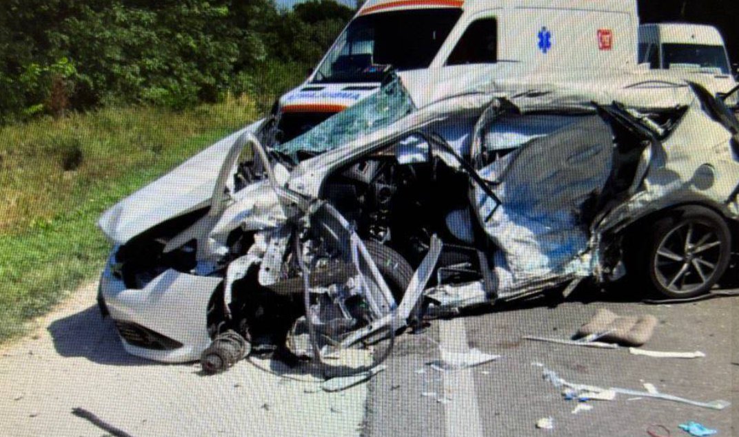 Tragedie pe șosea. O tânără a murit într-un grav accident, produs pe traseul Chișinău-Ungheni. În iulie a fost mireasă