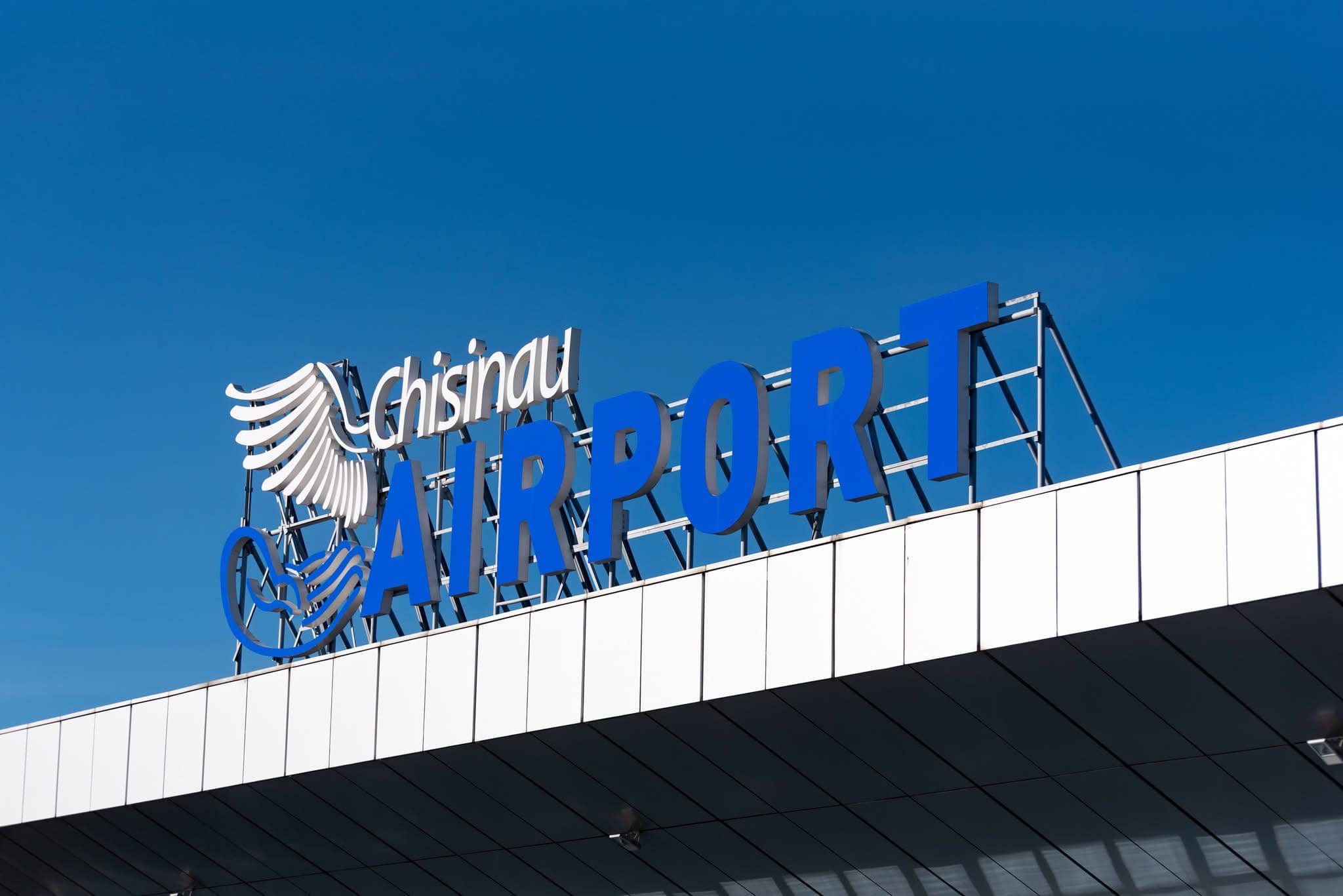 Trei candidați, admiși pentru proba interviu în concursul pentru funcția de administrator la Aeroportul Chișinău