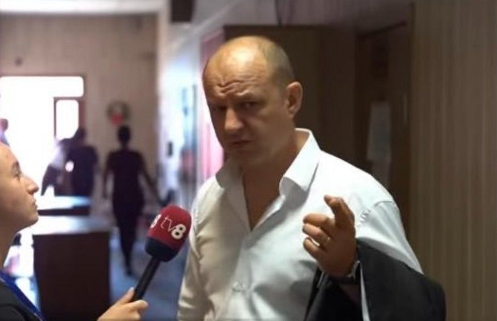Unul dintre avocații lui Șor, cercetat penal. S-ar fi îmbătat și ar fi hărțuit sexual o chelneriță