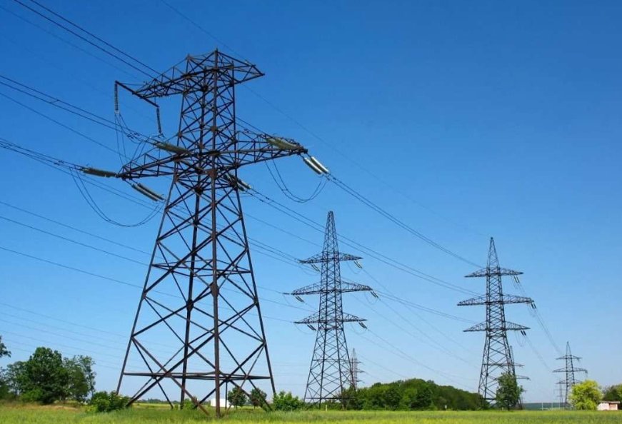 Lucrările de construcție a liniei electrice Strășeni-Gutinaș vor fi declarate de utilitate publică de interes național
