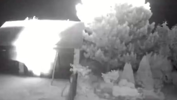 Un obiect misterios a explodat într-un lan de porumb, în Polonia. Au fost avariate case