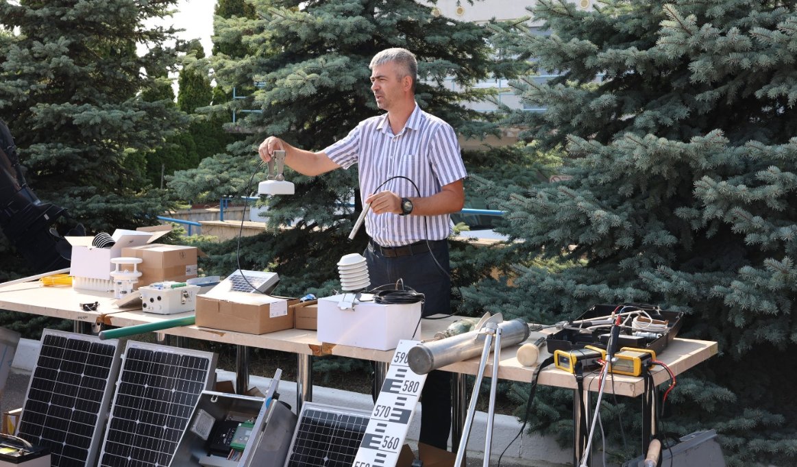 Date mai precise despre starea vremii, apei și a solului. SHS, dotat cu stații meteorologice și hidrologice avansate