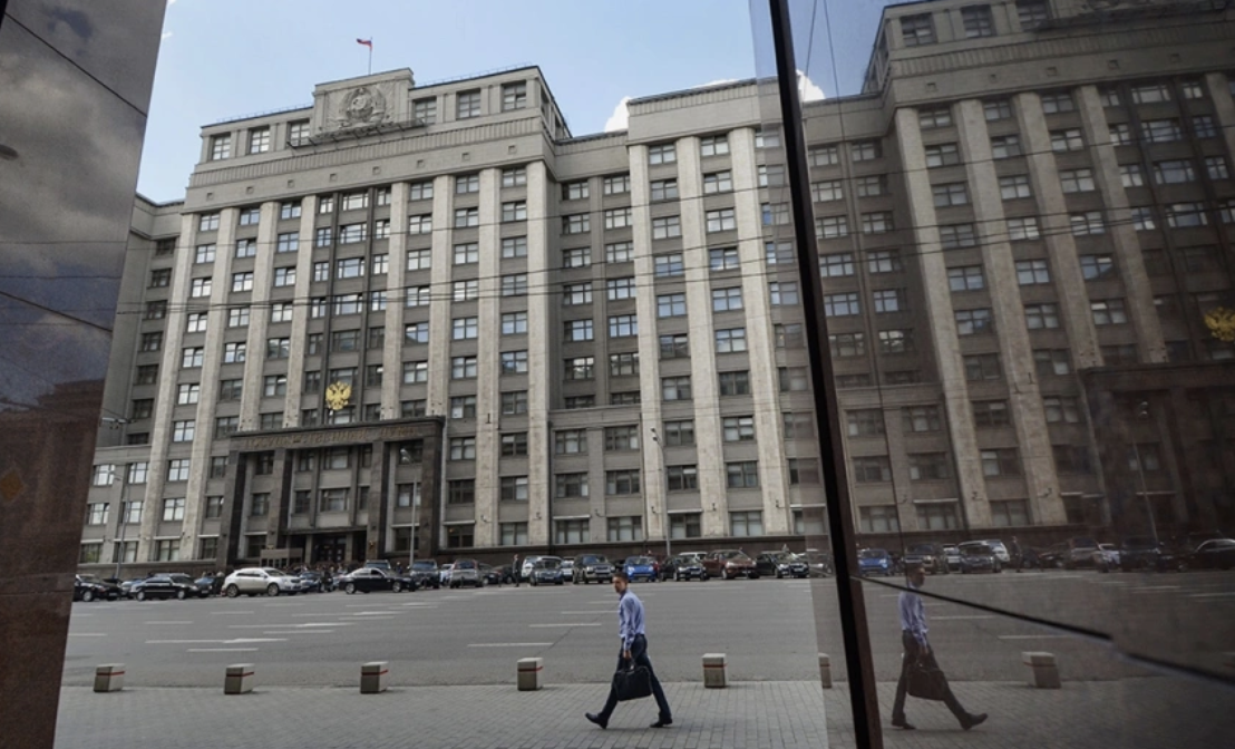 Deputați ruși propun interzicerea venirii familiilor migranților în Rusia