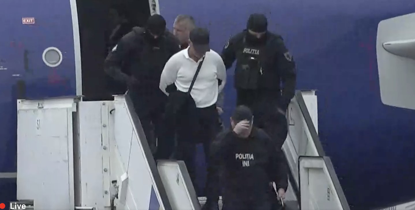 Oligarhul Vladimir Plahotniuc a fost adus în Republica Moldova sub escortă