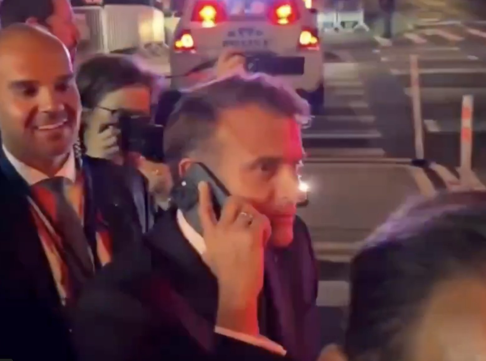 Incident neașteptat pe străzile din New York: Emmanuel Macron, blocat de poliție ca să treacă coloana lui Trump