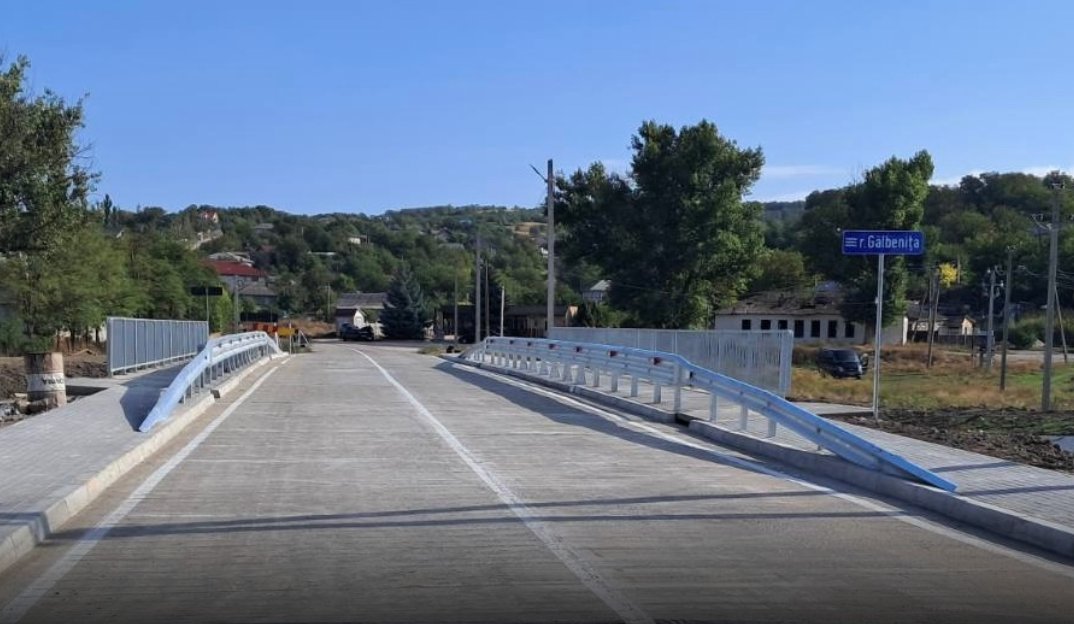 FOTO Veste bună pentru șoferi. Podul din Buțeni a fost redeschis pentru circulație