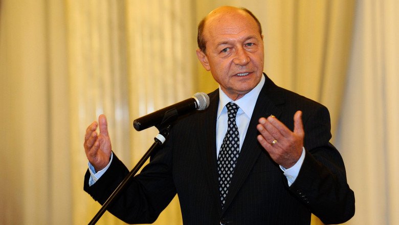 Băsescu: O victorie a stângii pro-moscovite ar aduce în Parlament şi în guvernul de la Chişinău marionetele lui Putin