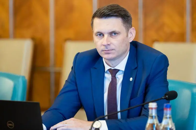 Mircea Abrudean, președintele Senatului București, îndeamnă moldovenii să voteze pentru un viitor european