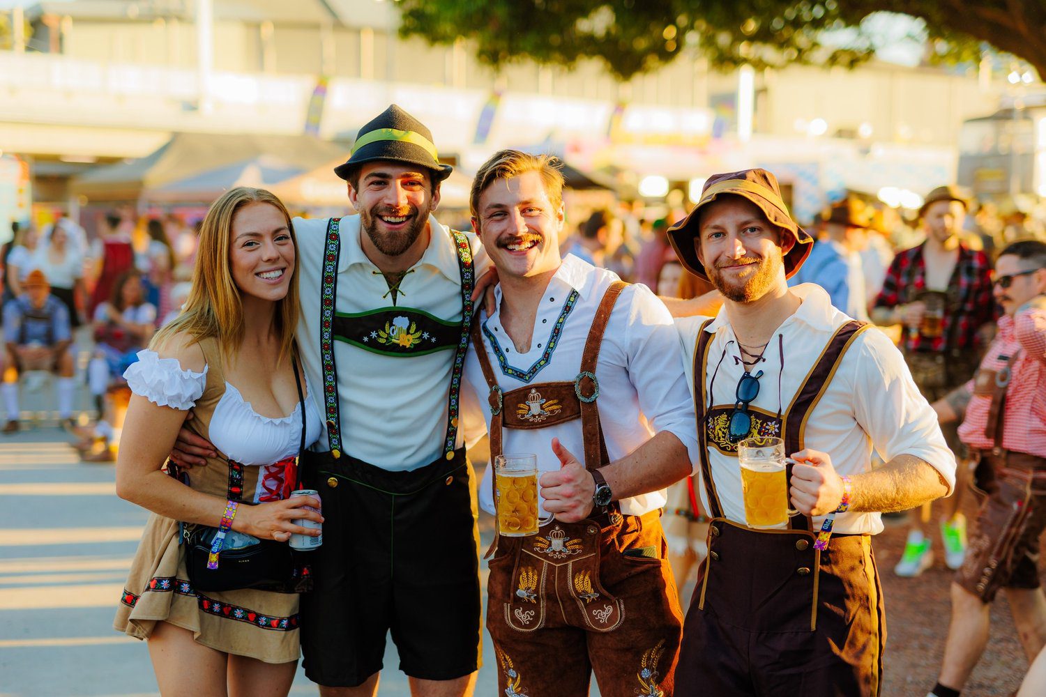 Oktoberfest 2025 a început la München. Record de vizitatori sunt așteptați