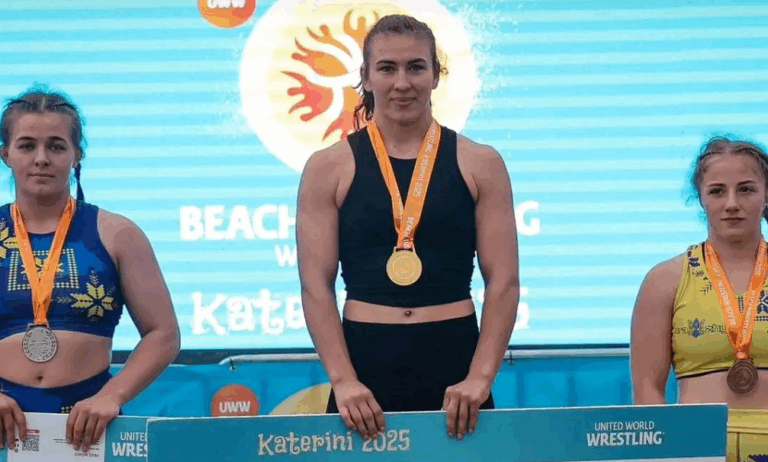 Irina Rîngaci a cucerit aurul la Campionatul Mondial de lupte pe plajă din Katerini