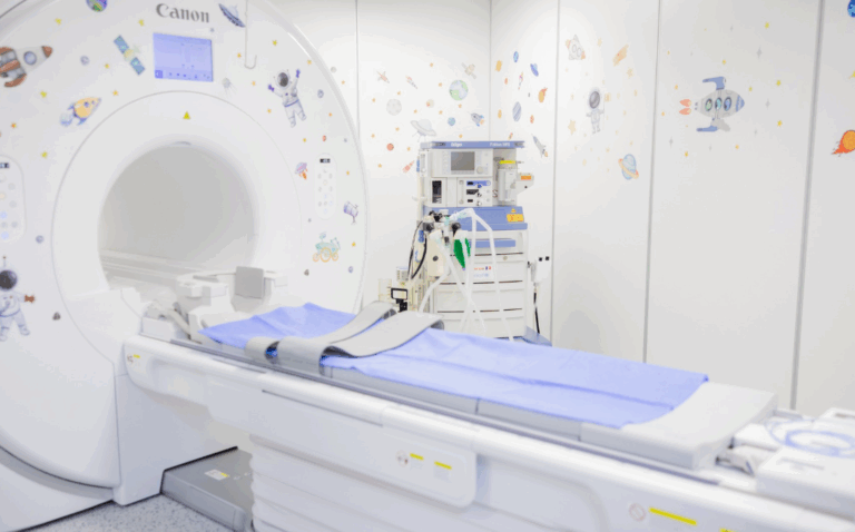 Un cabinet RMN, inaugurat la Institutul Mamei și Copilului. Valoarea totală a investițiilor peste 28 milioane de lei