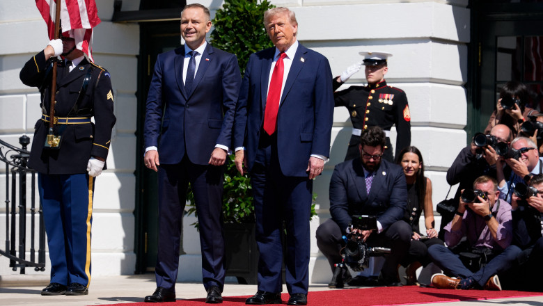 Trump, întâlnire cu președintele Poloniei Karol Nawrocki. SUA ar putea trimite mai multe trupe în regiune