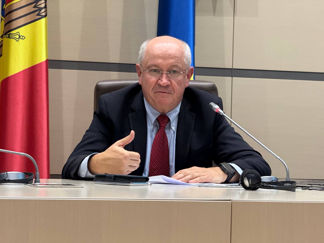 Premierul desemnat Alexandru Munteanu începe consultările cu fracțiunile parlamentare privind formarea unui nou Guvern