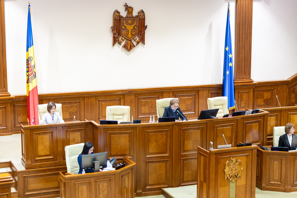 Majoritatea parlamentară a fost constituită. Cine s-a declarat în opoziție
