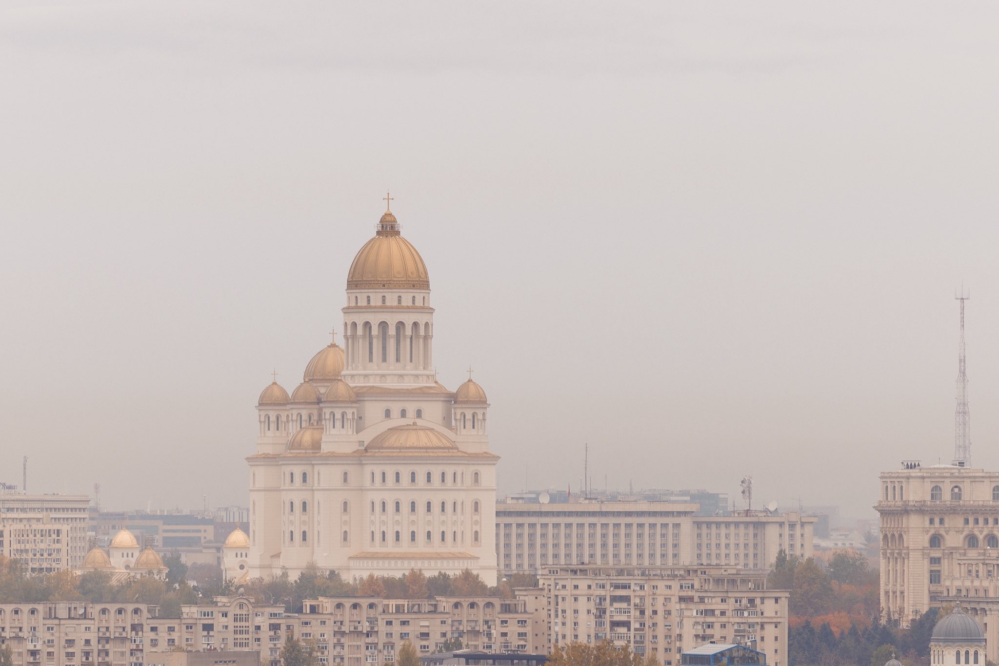 Cozi impresionante la Catedrala Națională din București: peste 20.000 de credincioși au vizitat lăcașul în 24 de ore